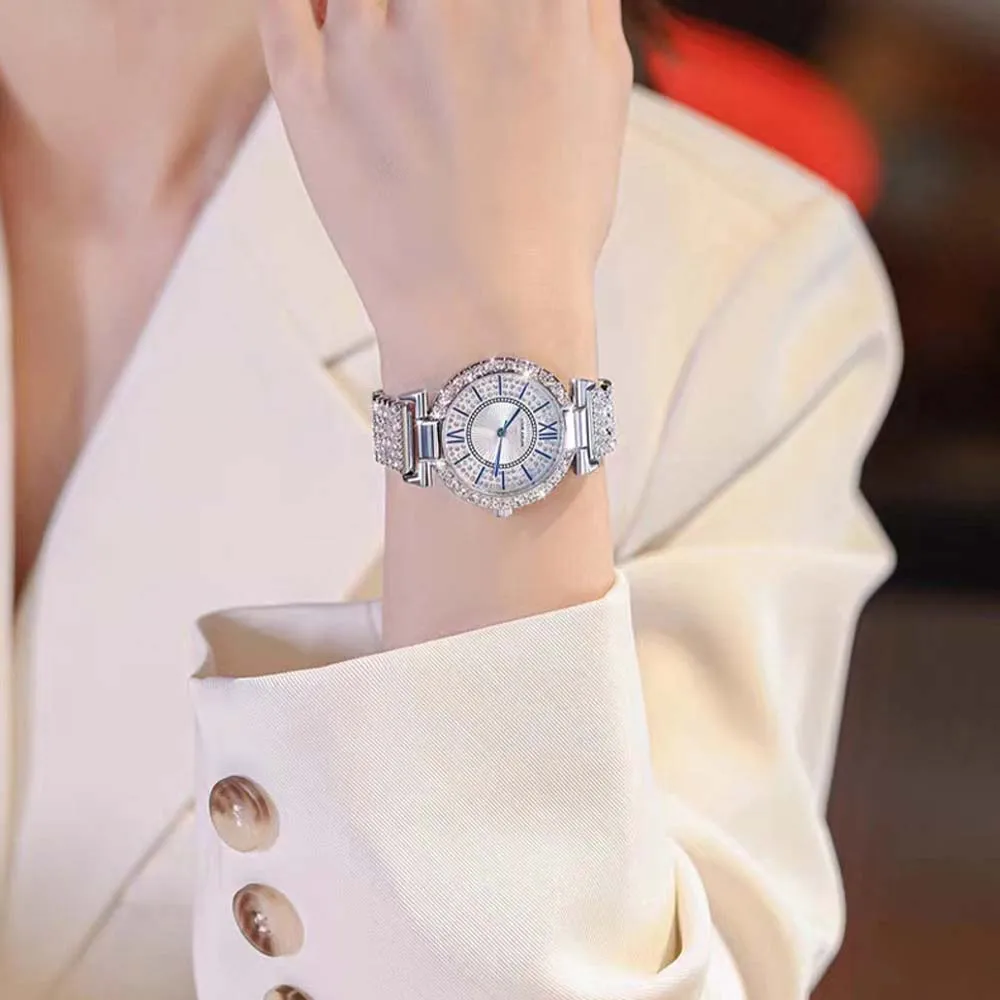 นาฬิกาควอตซ์แฟชั่นสำหรับผู้หญิง ดีไซน์กำไลฝังเพชร นาฬิกาข้อมือสุภาพสตรี หรูหรา สวยงาม เครื่องประดับอุปกรณ์เสริมที่ได้รับแรงบันดาลใจ