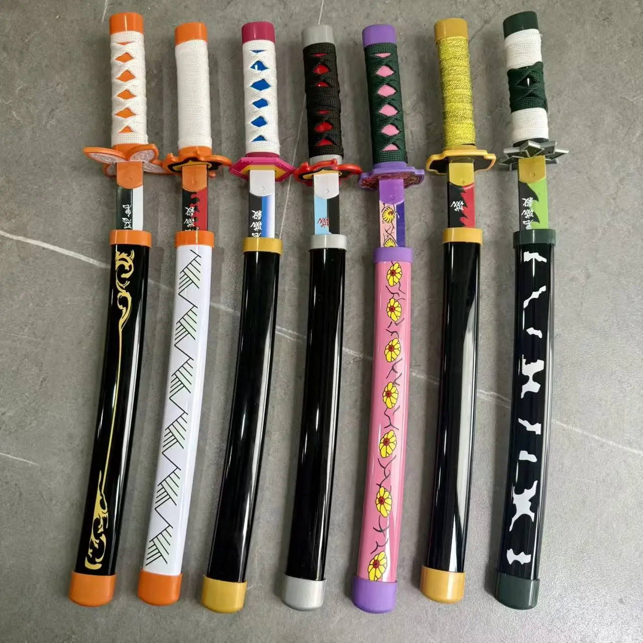 43cm Nichirin Sword ABS Plastic Meterial Home Decoration Cosplay Stage Short Sword Prop Giyu Katana Safety Desk Ornaments Sanemi
