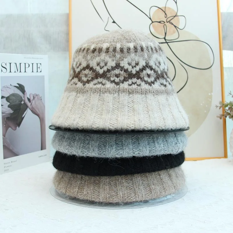 

Новая вязаная шерстяная зимняя панама для женщин, теплая толстая рыбацкая шапка в стиле Fair Isle, женская уличная лучшая подходящая шапка, подарок