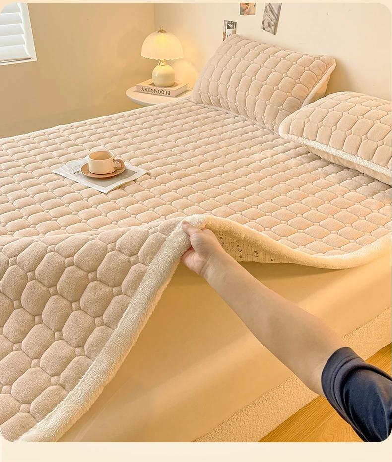 Thickened Warm Milk Fleece Autumn Winter Bed Pad Warmth  Fluffy Cozy Queen Bed Sheet Anti-slip Antistatic King Mattress Toppers