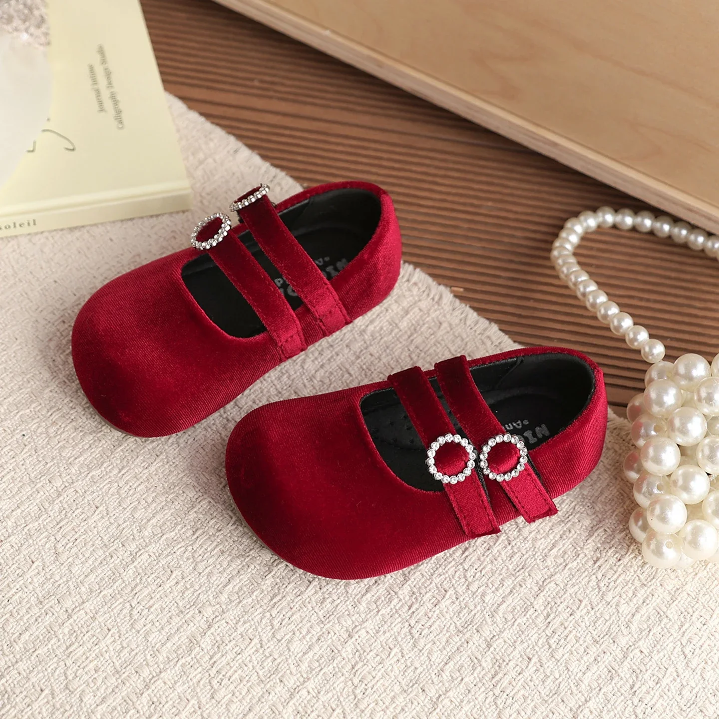 New Spring Kids Nude Shoes Soft Sole Children Flat Dress Party Solid Color Girls Red Black Grace Noble Velvet Princess