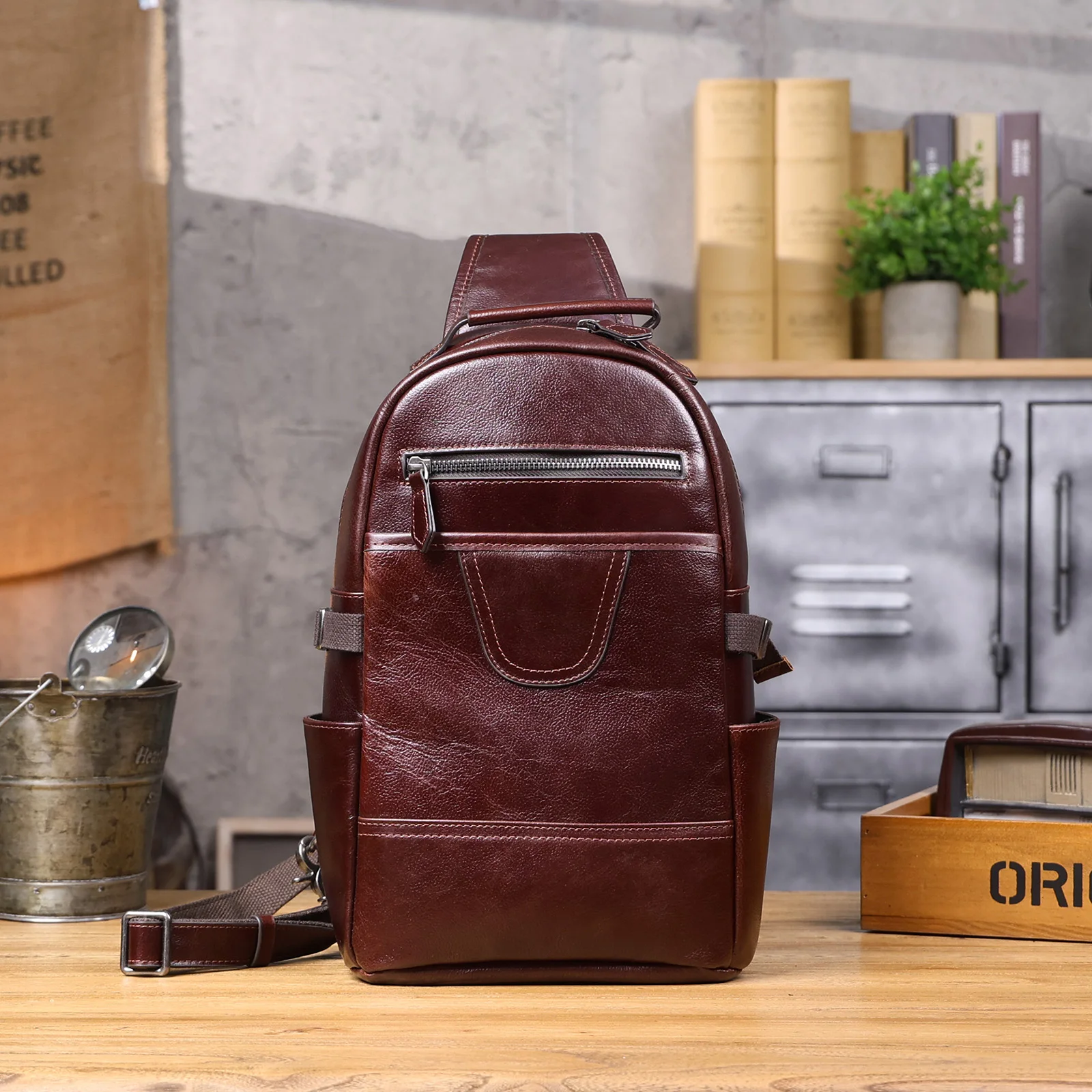 S.WORKER Herren-Umhängetasche aus hochwertigem, pflanzlich gegerbtem Leder, lässige Mode-Brusttasche – Detail 19