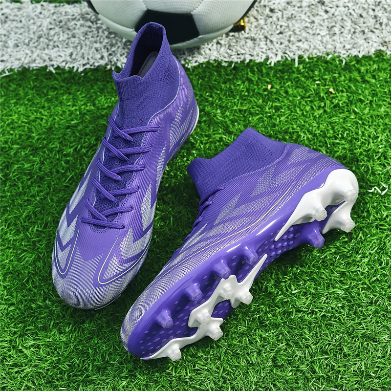 A pair of children's four-season leather upper high-top long-stud wear-resistant football shoes, sizes 34-46，YZ-2609