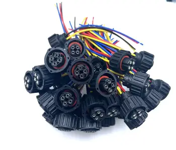 1- 967402 -1 Spina d'accueil DIN circolare con connettore impermeabile per autoveicoli tipo TE a 4 fori 1- 967325 -1