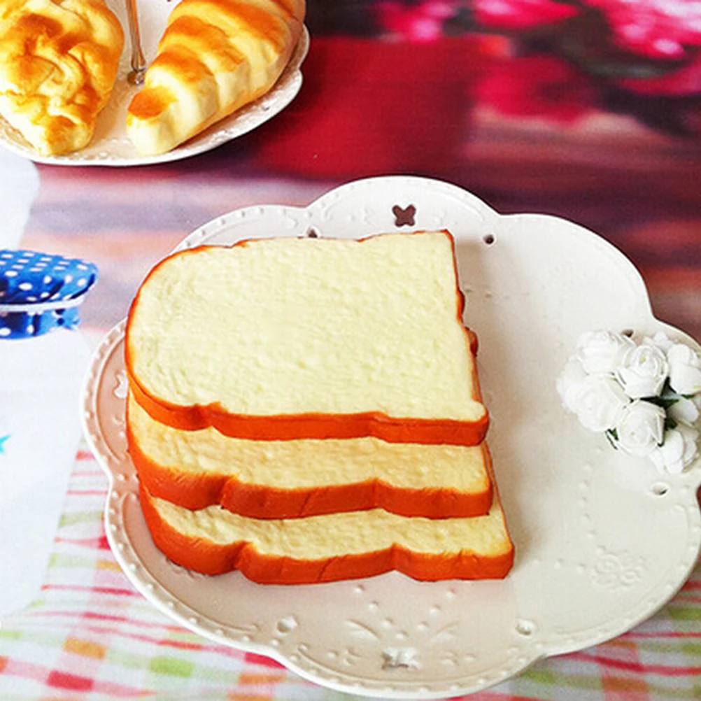 1PCS Jumbo Squishy Soft Scent sliced Bread Toast Kids Toy Hand Pillow Gift Decoration Crafts Miniature Kitchen Ornament 14CM