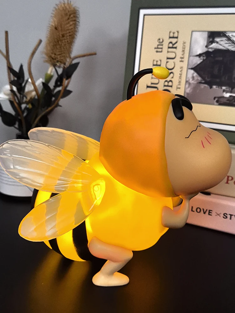 New Crayon Shin-chan Bee Night Light Decoration Pat Light Glowing Hand Handle Pat Light Doll And Doll Desktop Birthday Gift