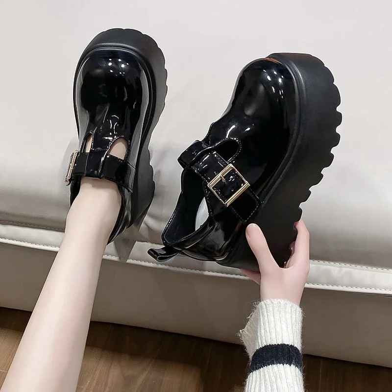 British style Walker Shoes Women Patent Leather Platform loafers Punk metal buckle Lolita shoes Women Chunky Heel uniform shoes