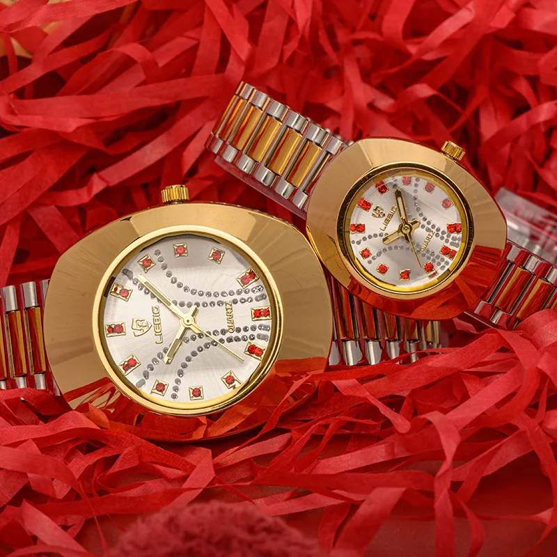 زوجين ساعة كوارتز للرجال النساء ساعات الماس ساعة ذهبية للجنسين عشاق السيدات Orologio الذكور الأعمال رجل ساعة اليد الفاخرة