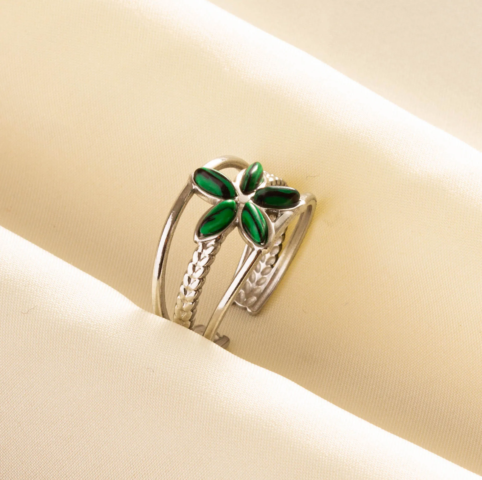 Retro Green Silver Color Opening Adjustable Ring Classic Pentagram Petal Sun National Ellipse Stainless Steel Rings Couple Gifts
