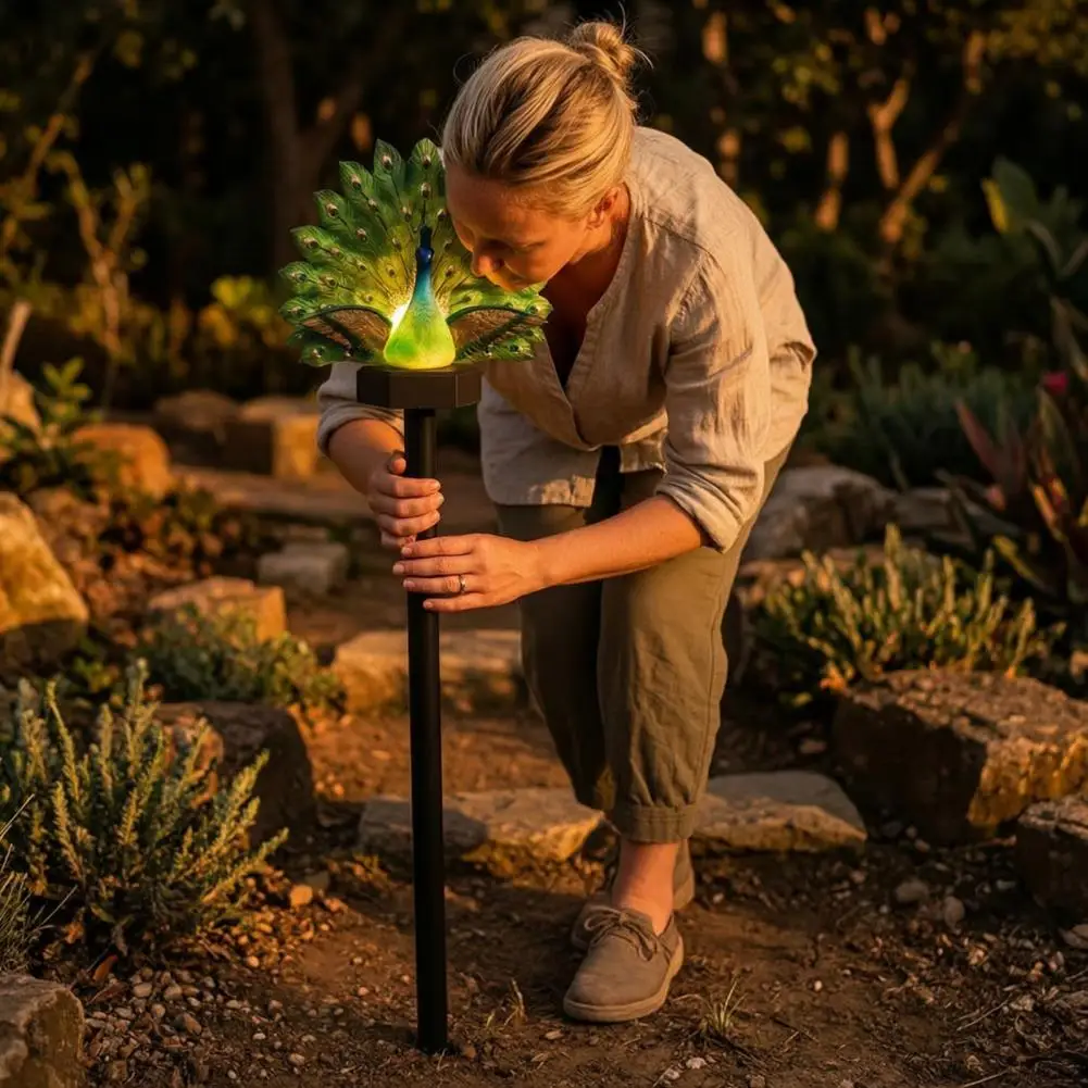 Solar Garden Lights Outdoor Peacock Garden Stakes Waterproof Path Lights Lawn Stake Ornaments for Patio Pathway Yard Decoration
