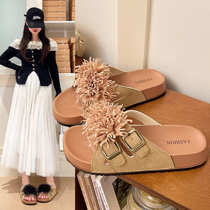 2026 Summer Style Vintage French Floral Pattern Three-Dimensional Design Multi-functional Low Heel Beach Slippers
