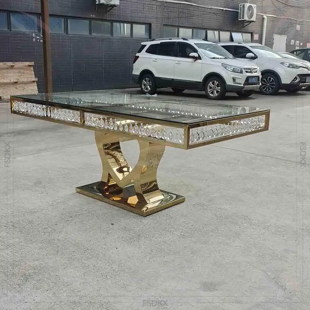 

Crystal Wedding Golden Dining Table Heart Shape Wedding Furniture Made by FSDKX Factory