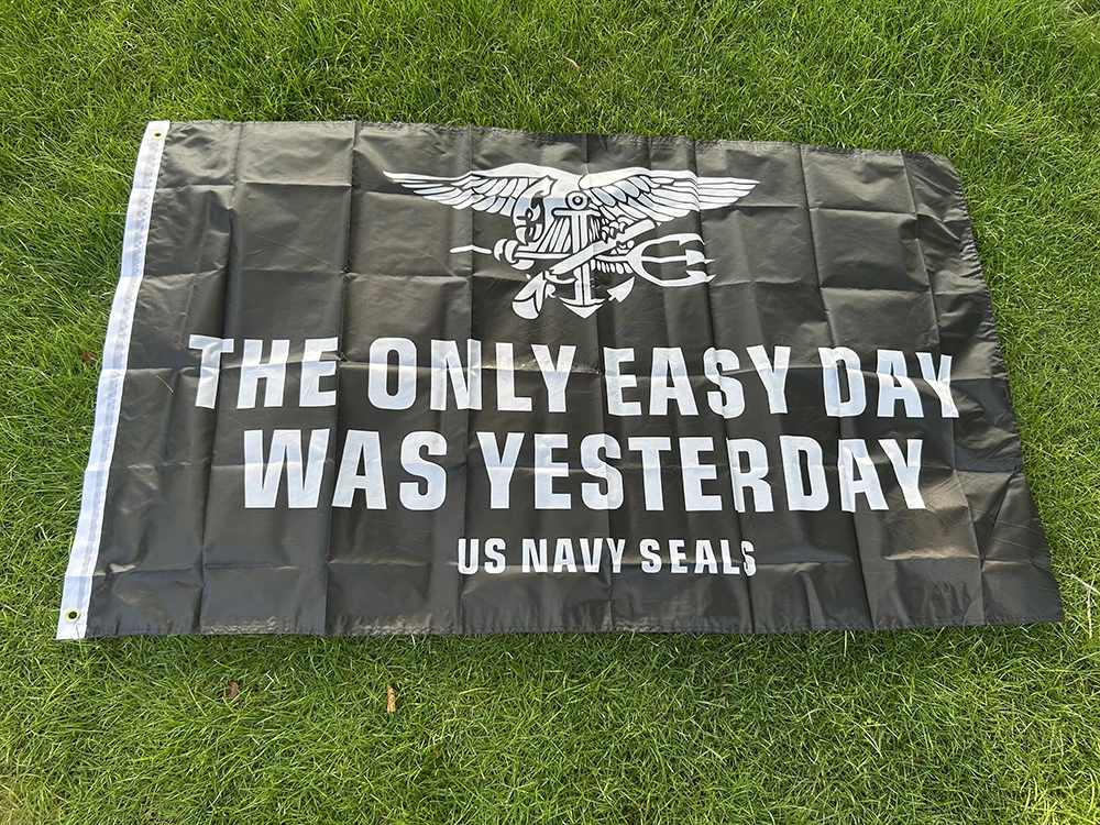 (SKY FLAG) US Navy Seals Flagge 90x150 CM Polyester zum Aufhängen Der Einzige Einfache Tag War Gestern US NAVY Seals Flagge zur Dekoration – Detail 2