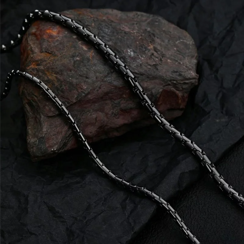 A 316L Simple Plain Chain Stainless Steel Necklace, Hip-hop Street Necklace Fade-resistant Suitable for Daily Wear and Parties