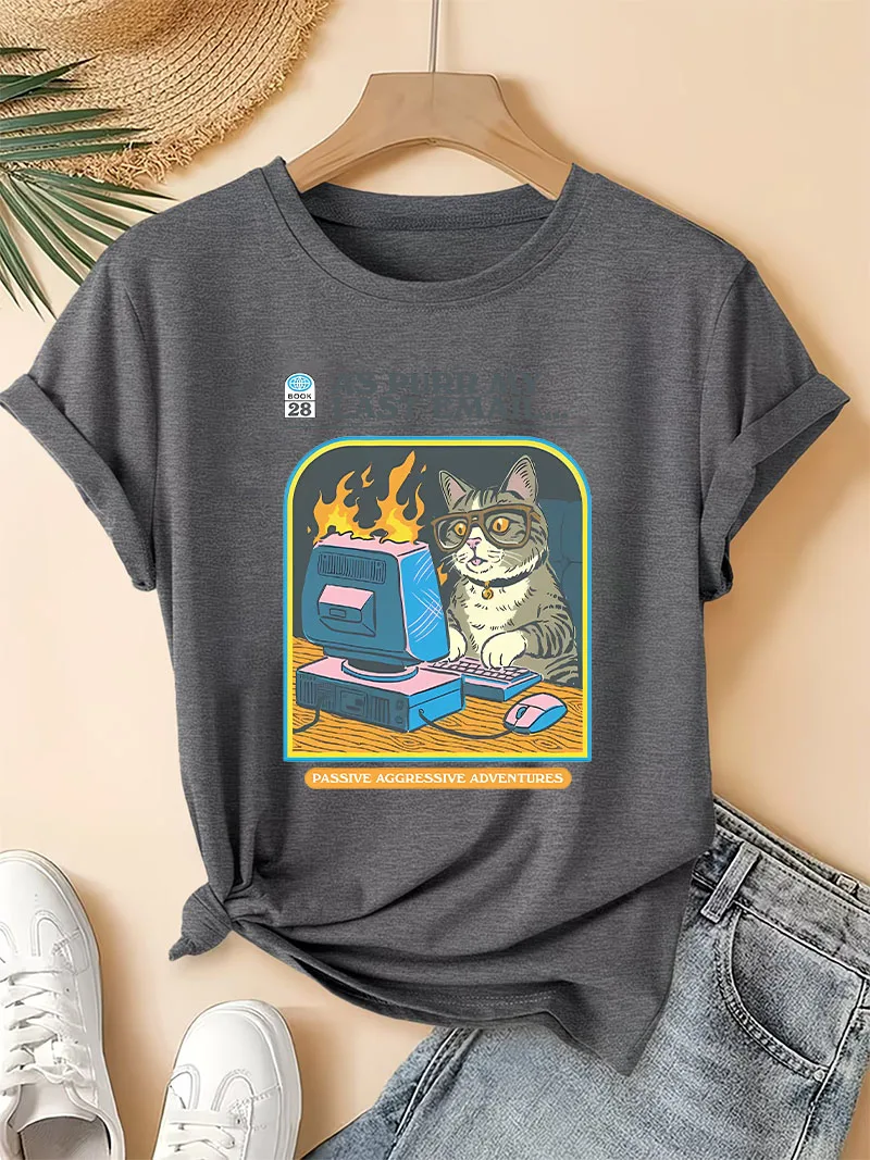 American-style Vintage Funny Comic Cat Playing Computer Games Print T Shirt Women Tees Casual Soft Breathable Clothes Summer