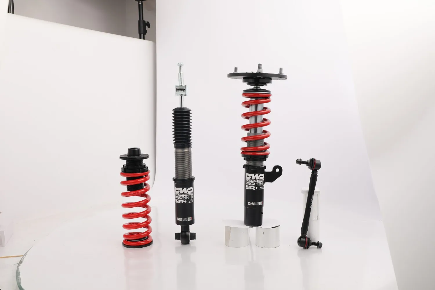 

DWD DC-BMW068 High Quality 32 Clicks Mono-tube Inverted Design Coilover Suspension Shock Absorber for BMW 1 Series F20/F21 11-19