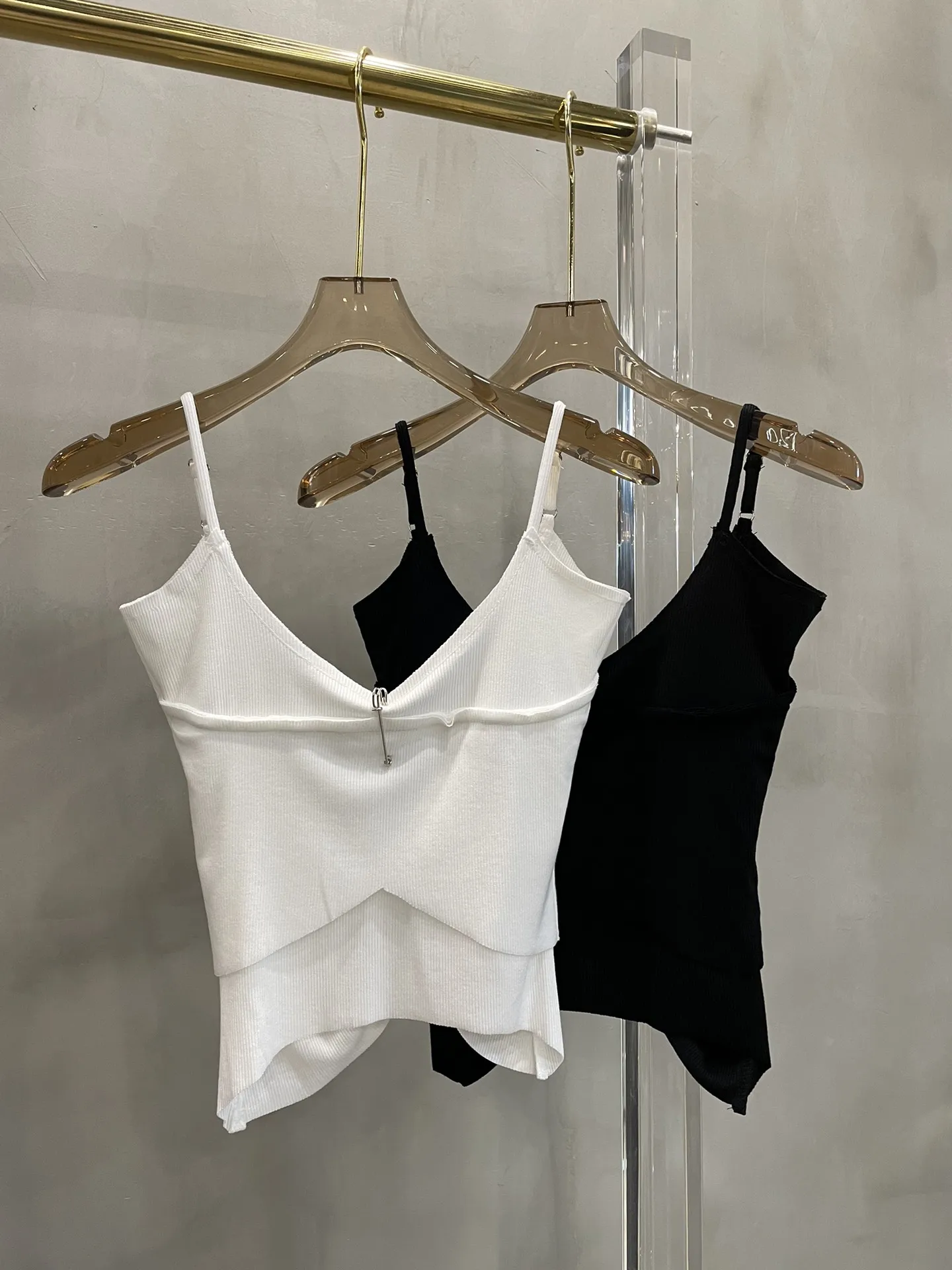 

2024 Women's Clothing low back paneled vest Spring Summer New 405