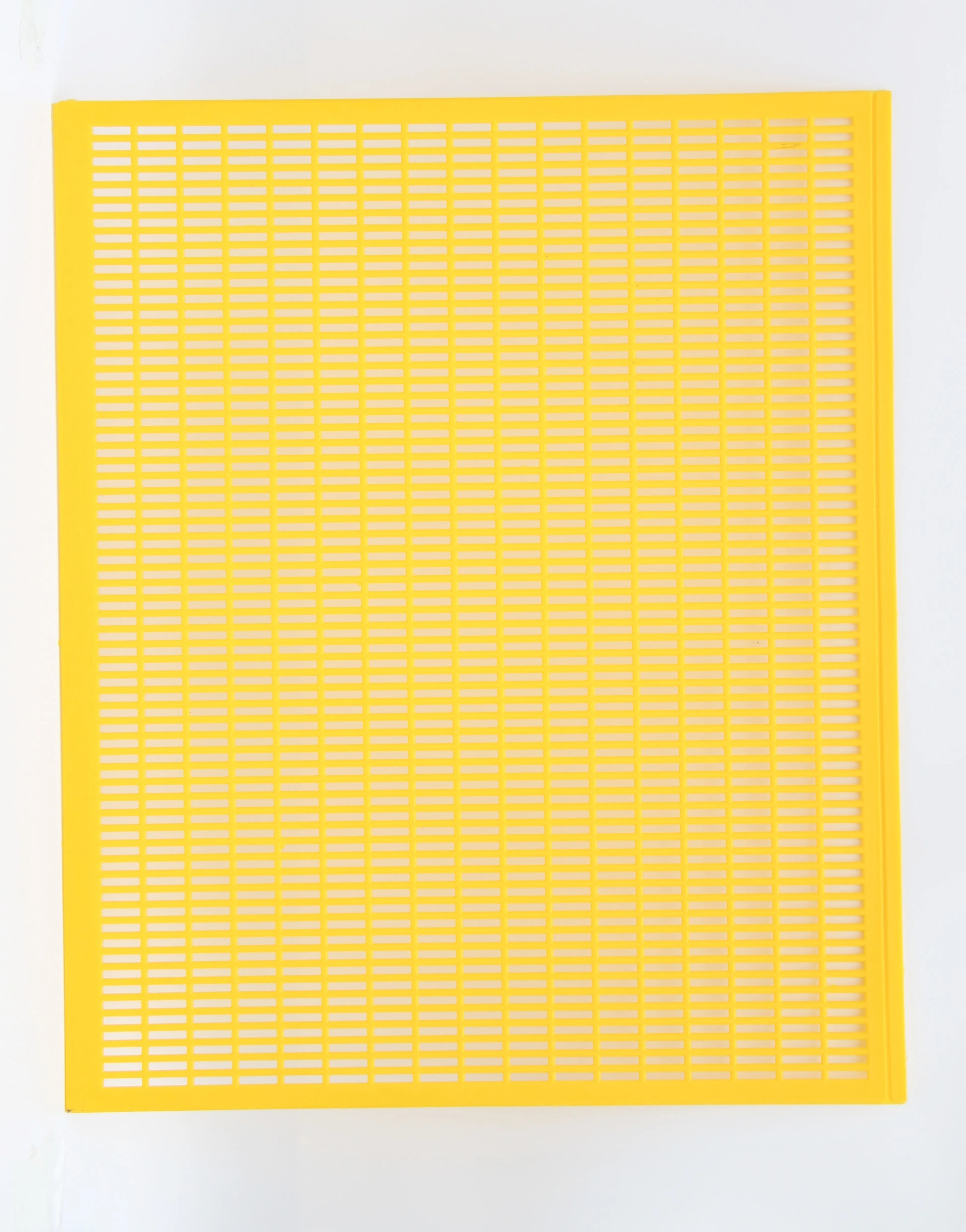 100 Pcs Full Carton Yellow Plastic Beehive Queen Excluder Fits 10 Frame Beehive 51x42cm Cuttable Queen Grid Beekeeping Equipment