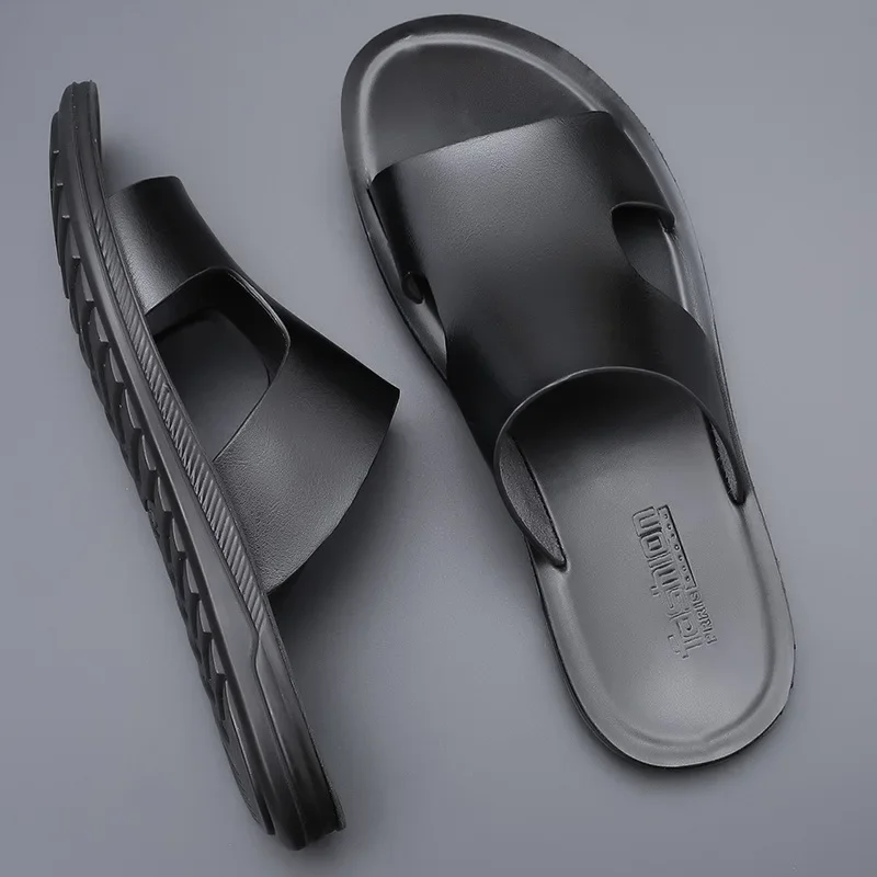 

Mens Leather Slipper 2025 New Summer Comfortable Men's Sandals Fashion Slides Simple Sandals for Men Breathable Cool Beach Shoes