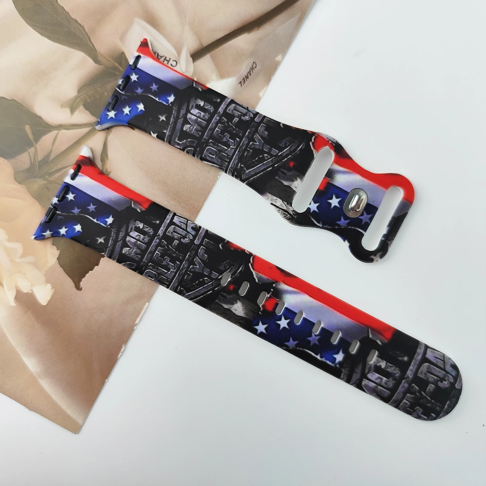 Apple Watch用の国旗プリントストラップ,シリコンバンド,iwatch用の交換可能なブレスレット,9,8,7,se,45mm, 44mm, 42mm, 41mm, 40mm