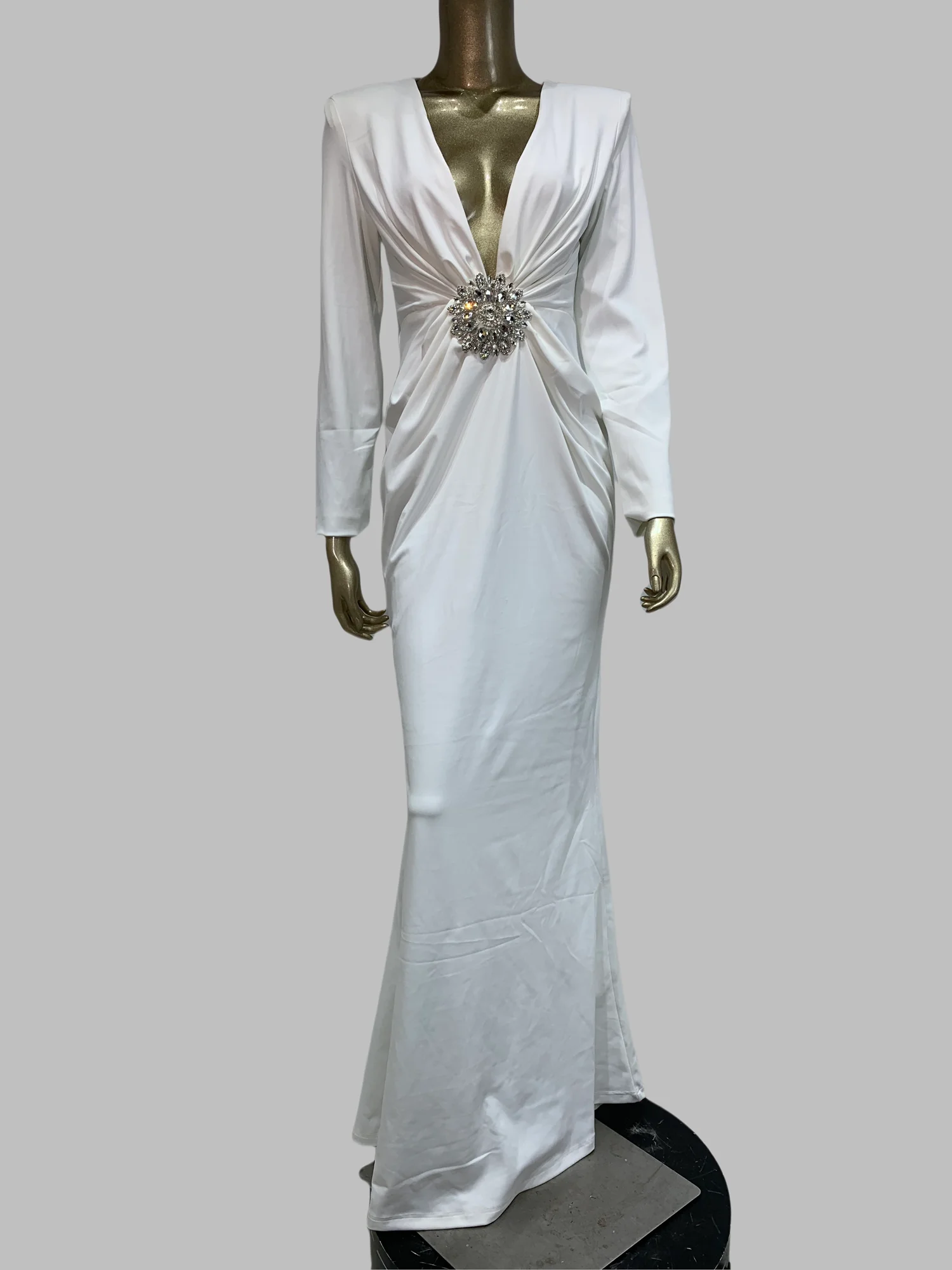 

Women White Party Dress Elegant Simple Comfortable Soft Long Sleeeve Deep V Neck Diamonds Buckle Maxi Long Evening Gowns