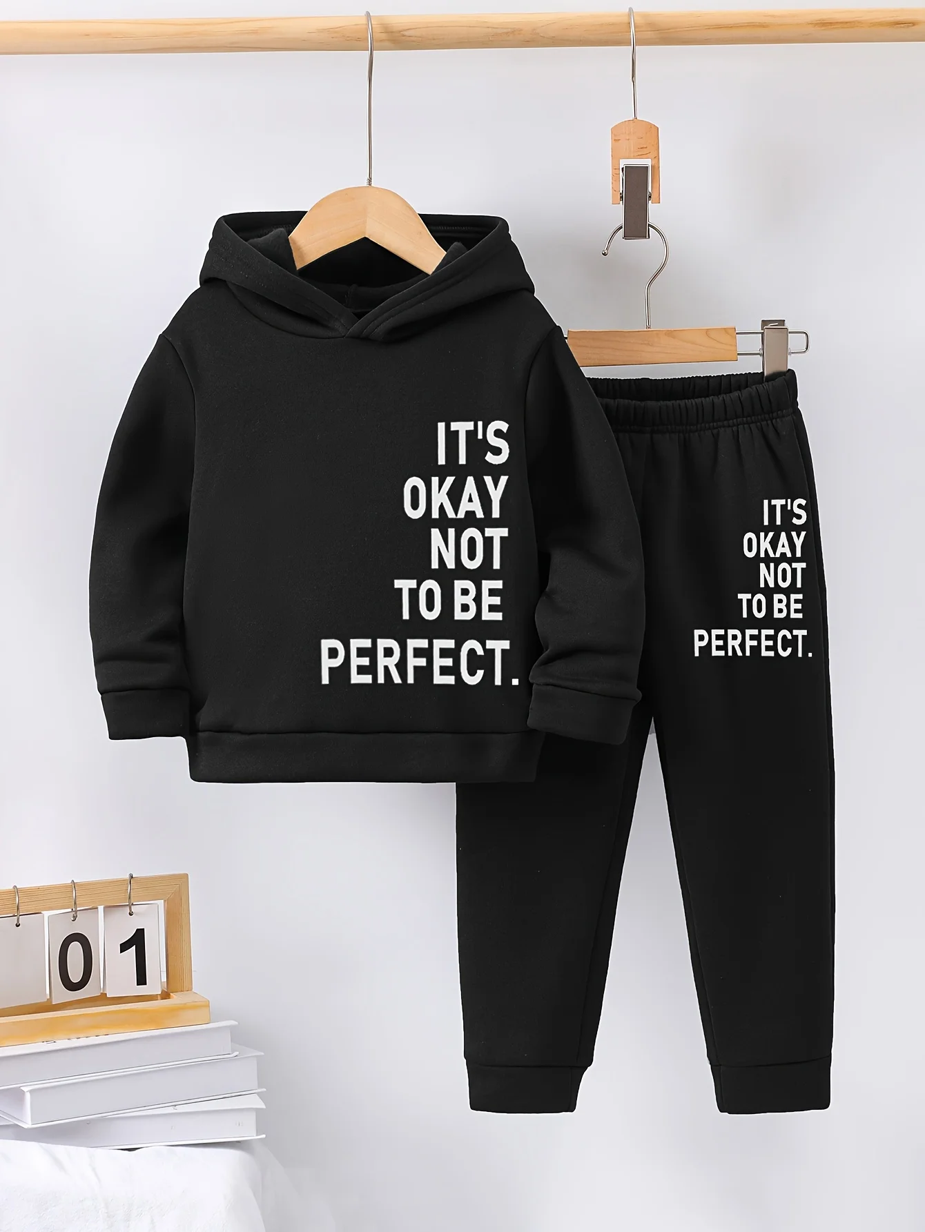 2set Autumn and winter new casual comfort sports style warm boys printed warm lining hoodie and tracksuit pants