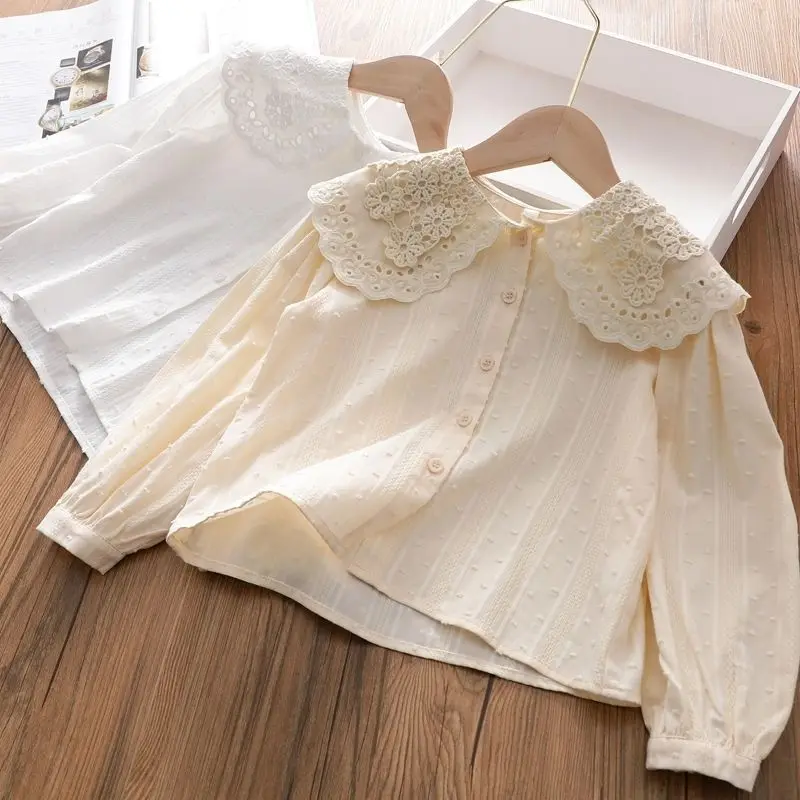 Kids Girls Lace Stithing Blouse Shirts 2025 New Children Autumn Cotton Cardigan Teenage Hollow Out Peter Pan Collar Undershirts