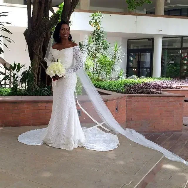 Customized Classic Off The Shoulder Plus Size Wedding Dresses Lace Long Sleeves Mermaid Garden Country African Bridal Gowns