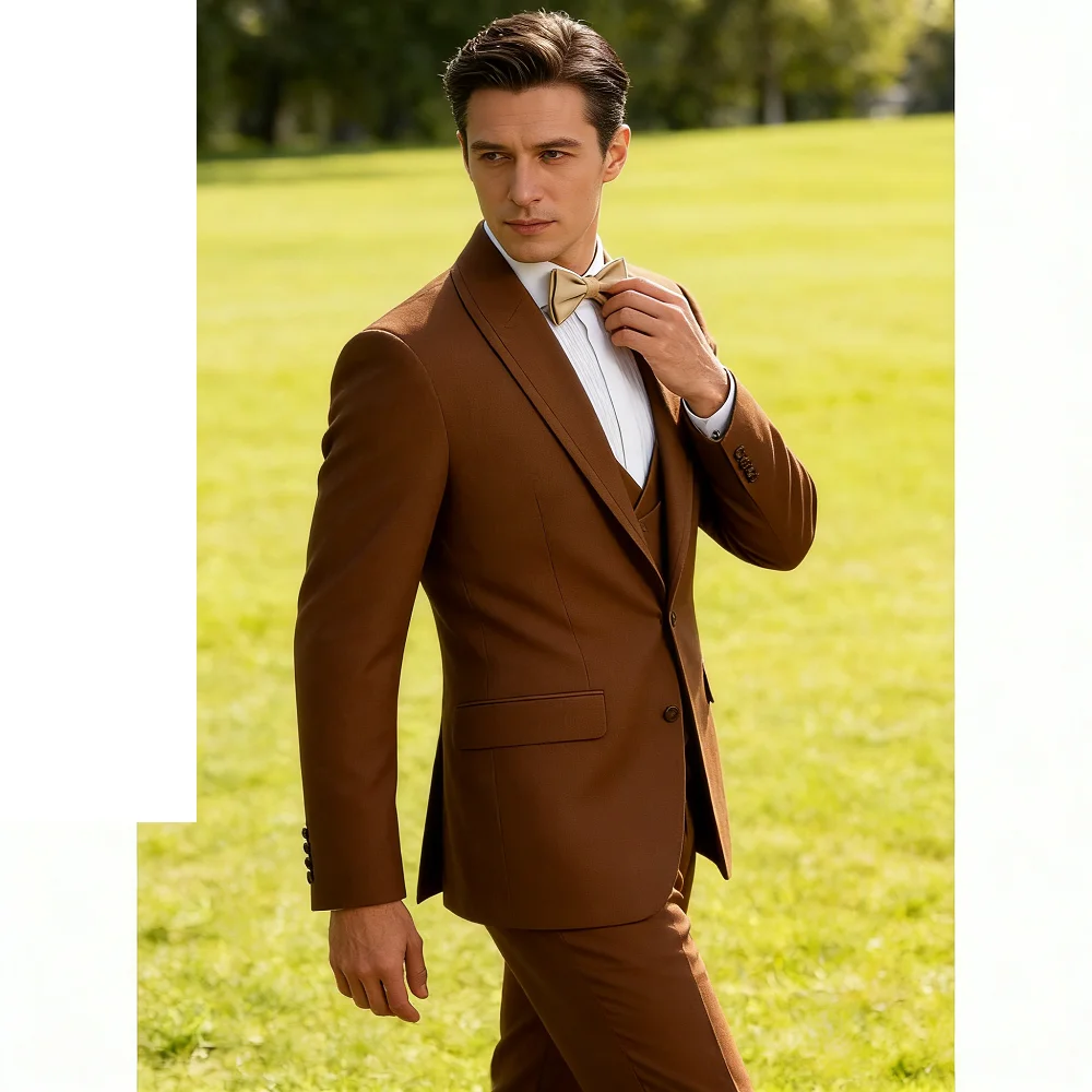

Suave Khaki Unique Breasted Peak Lapel Men's Ternos 3-Piece Suit (Jacket + Pants + Vest) Wedding Party Ensemble