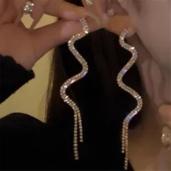 Pendientes de tuerca con borla de circón para mujer, diseño único, elegante y delicado, forma de serpiente, joyería de moda, regalos de fiesta, venta al por mayor, nueva tendencia