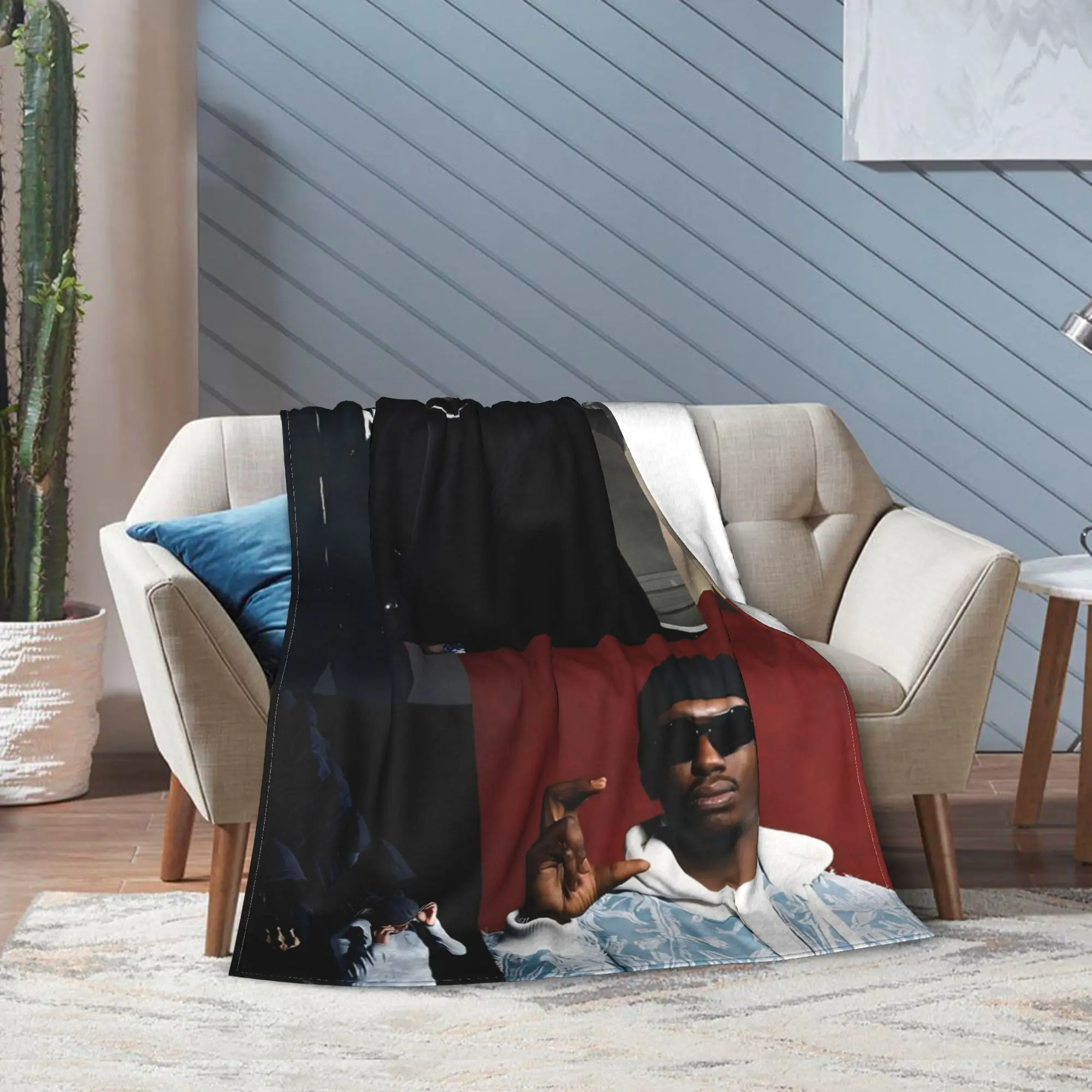 Hommage Werenoi Rapper Knitted Blankets Legend Never Die Throw Blanket Airplane Travel Lightweight Bedspread Multi-function