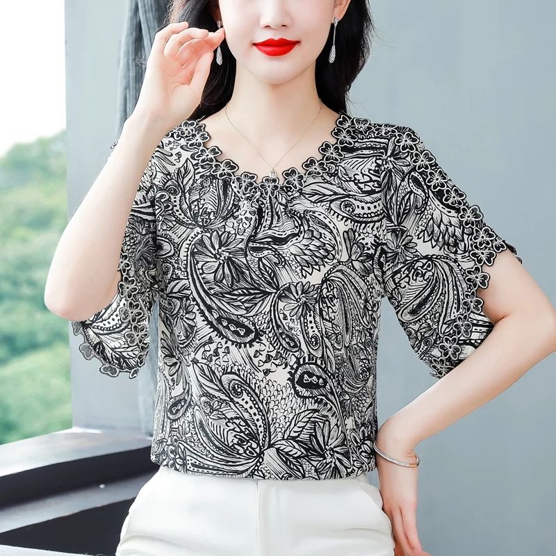 M-4XL Flying Sleeve Embroidered Tops 2023 Summer Women Floral Printed Shirt New Fashion Loose Chiffon blouse