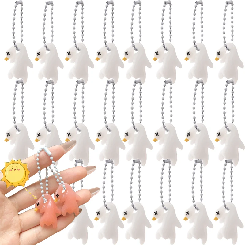 Cute UV Color Changing Peking Duck Keychain Funny Animal Pendant Keyring Novelty Toy Gift for Kid Friend Fashion Key Accessories