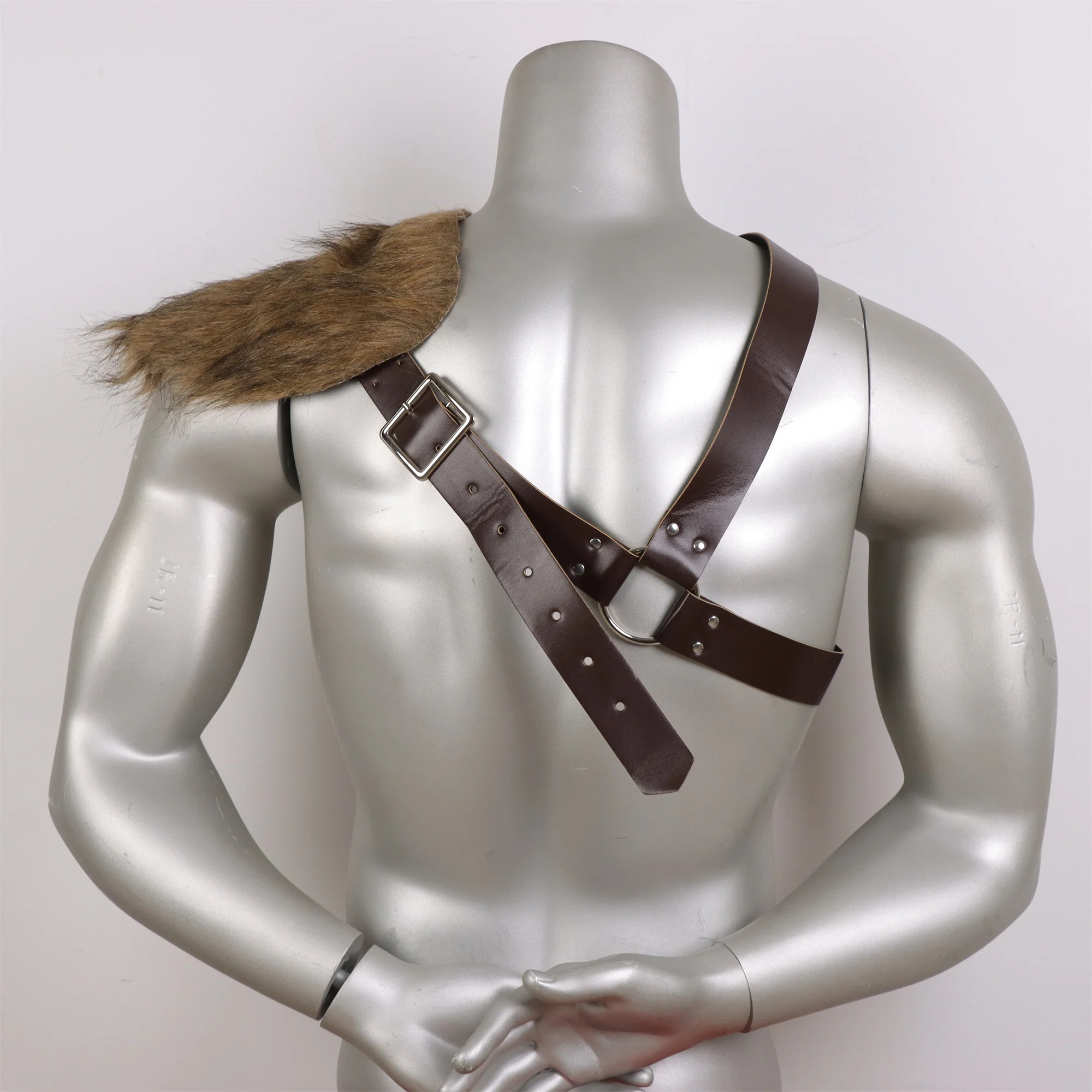 Mittelalterliche Ritter-Schulterrüstung aus PU-Leder Krieger-Schulterpanzer Cosplay-Zubehör Bühnenrequisiten – Detail 5