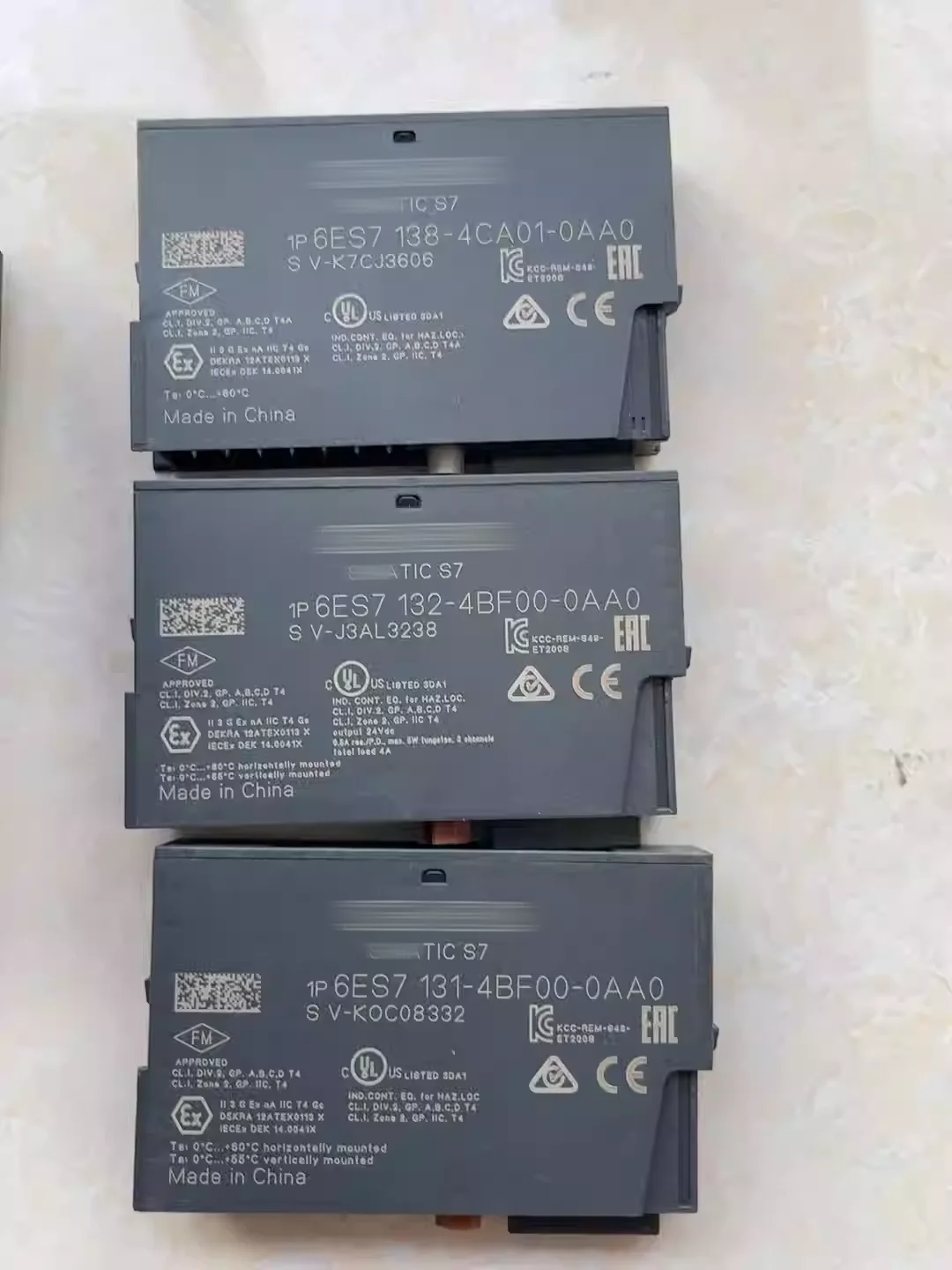 

ET200S module, 6ES7 138-4CA01-0AA0131-4BF00-0AA0132-4BF00-0AA0, with good quality and normal function without damage