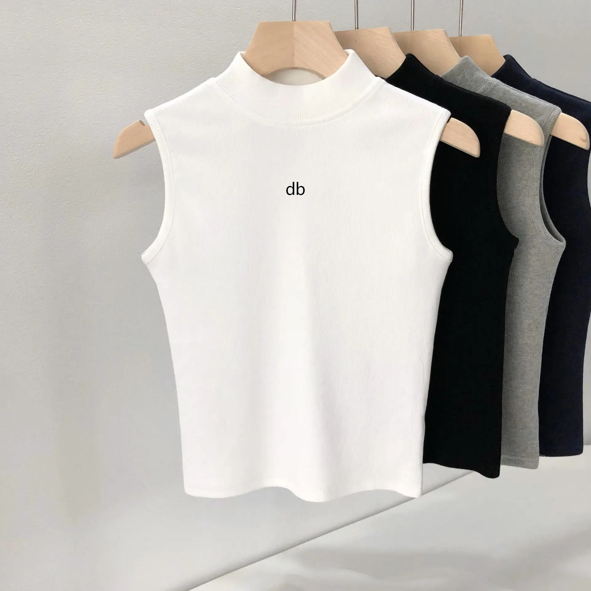 2026 Summer Women's High-Quality Sleeveless Backless Fashionally Fit Half-Neckline Undergarment and Outerwear T-Shirt