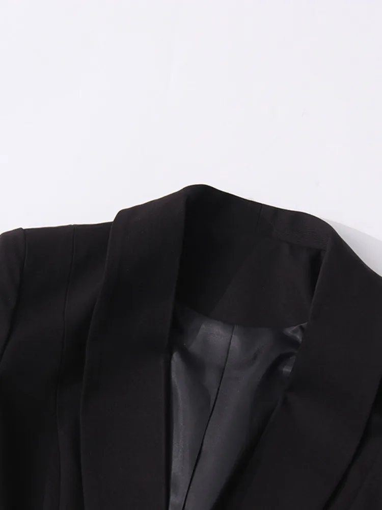 ZOCI سترة نسائية عصرية بشراشيب لؤلؤي تصميم فريد من نوعه سترة نسائية للمكتب معاطف بياقة مدببة لصيف 2025 نمط جديد