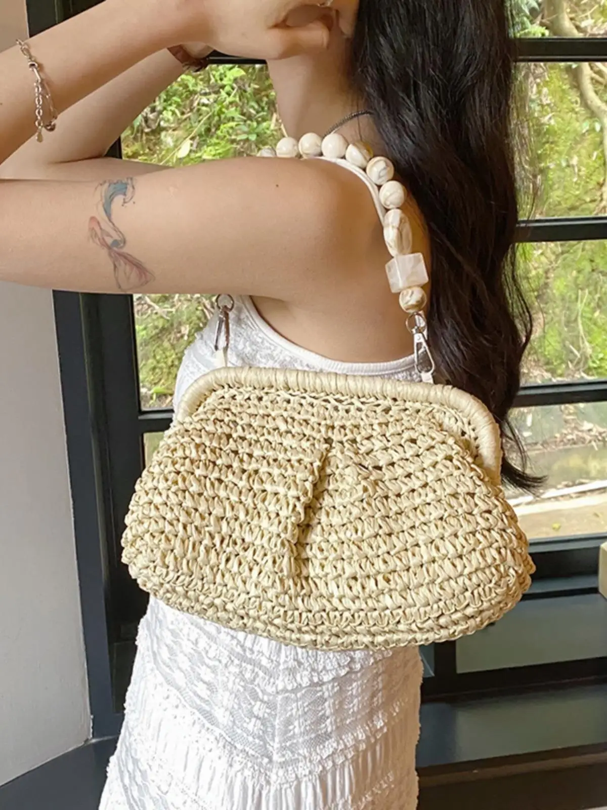 2023 Summer New Fashion Straw Woven Bag Stone Beaded Handbag Leisure Woven Hollow Out Women\'s Bag Beach Vacation Bag For Women