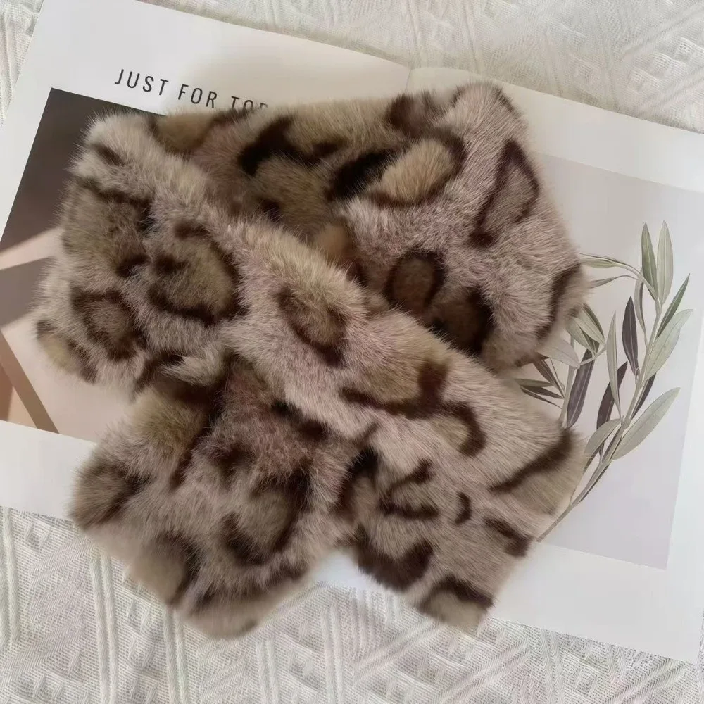 Vintage Thicken Faux Rabbit Fur Scarf Lightweight Plush Material Neck Wrap Windproof Soft Leopard Print Neckerchief Women