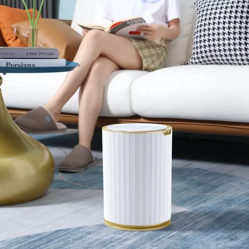 Cubo de basura con Sensor inteligente para el hogar y la Oficina, papelera de inducción automática de plástico, 9L, 2022