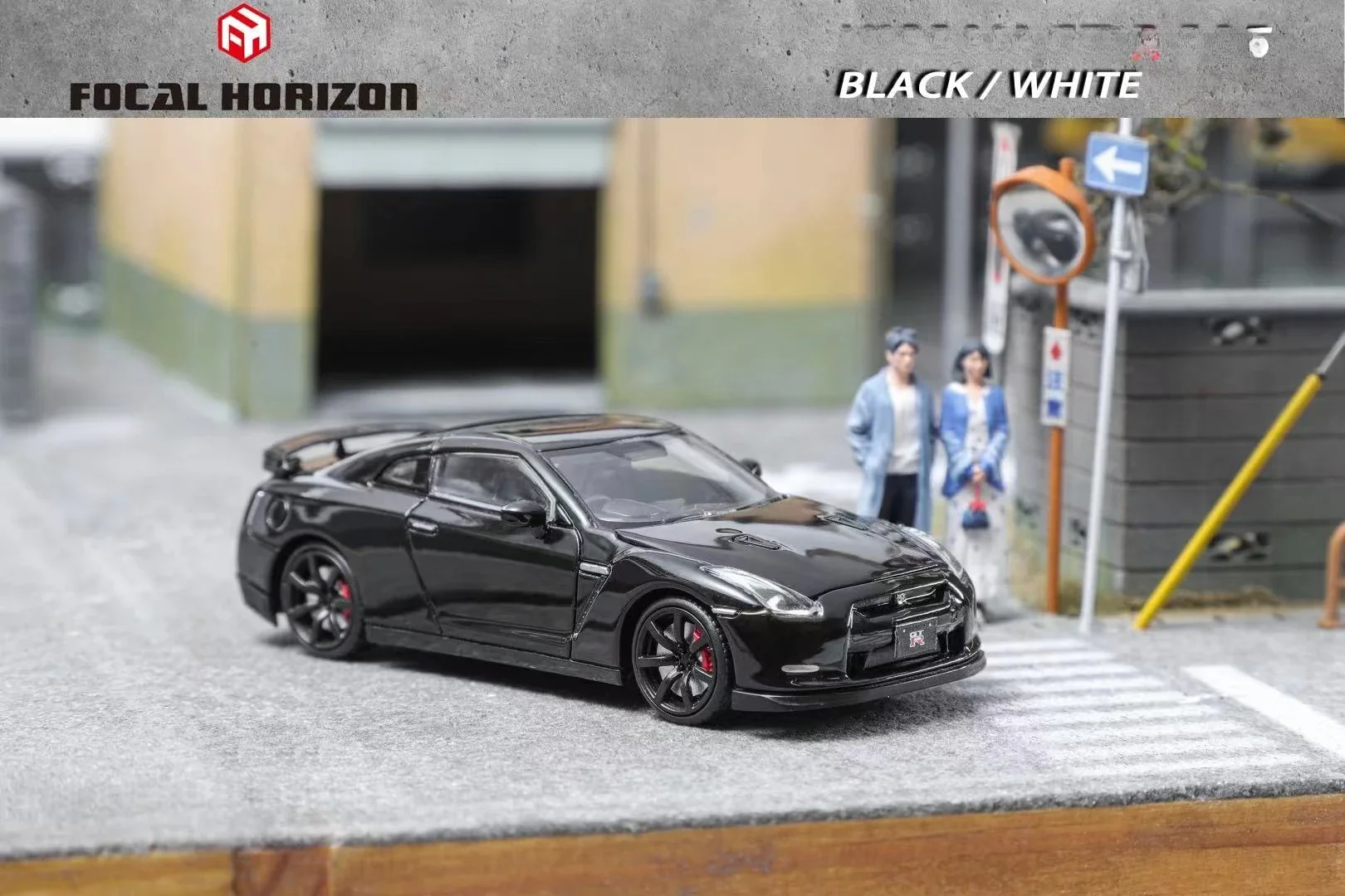 Focal Horizon FH 1:64 Skyline R35 White Black limited699 Diecast Model Car