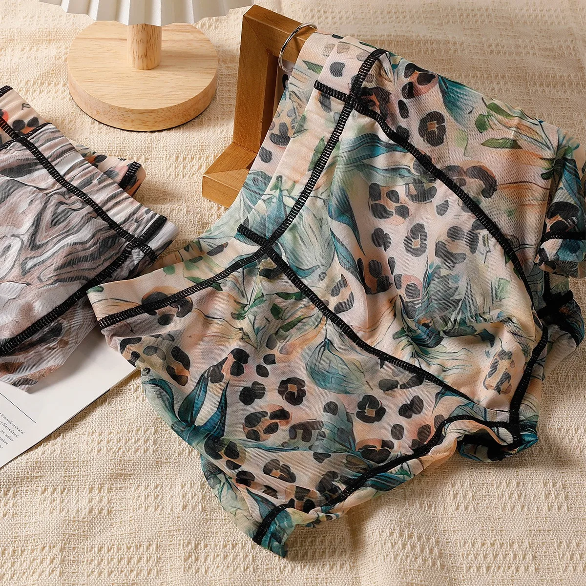 Men's Underwear Ultra-thin Ice Silk Boxer Shorts Mesh Quick Drying underpants