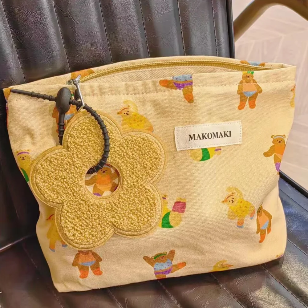 Fashion Large Capacity Cartoon Bear Cosmetic Bag All Match Waterproof Makeup Bag Organizer Solid Color Flat Top Bag Ladies