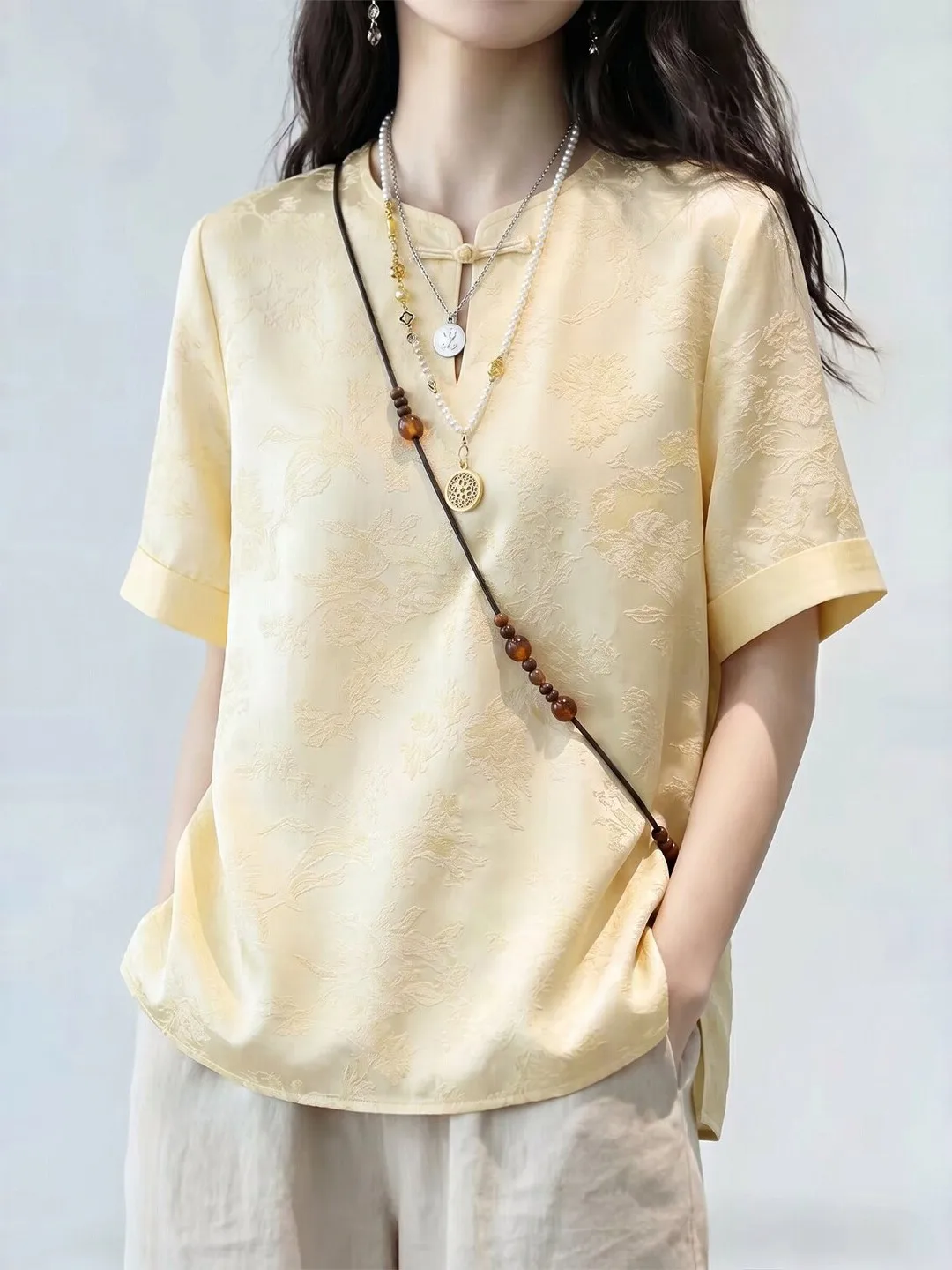 Elegant Short Sleeve Women's Top Floral Embroidery Chinese National Style Artistic Slimming Trendy Breathable Casual Shirt