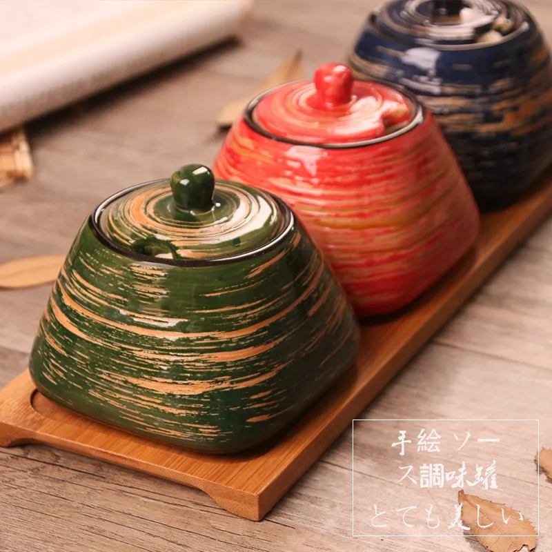 Japanese Style Hand Drawn Red Ceramic Seasoning Jar Kitchen Spice Sugar Salt Storage Pot Home Decorative Canister with Lid Scoop