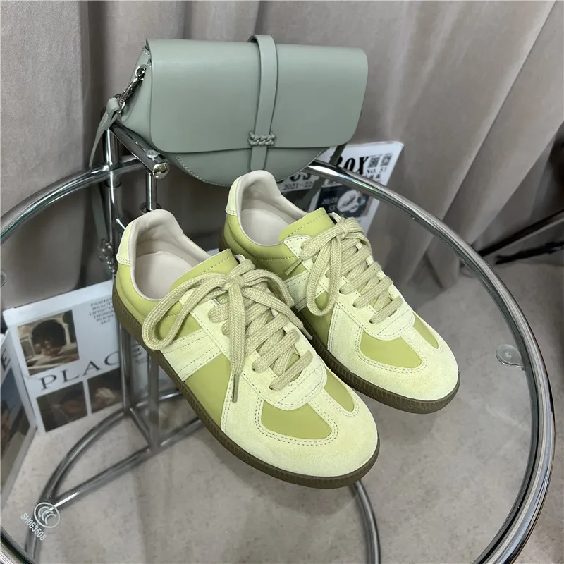 أحذية رياضية مفلكنة خفيفة الوزن للنساء ، أحذية مسطحة كلاسيكية ، أحذية رياضية غير رسمية للنساء ، أحذية نسائية للعمل المكتبي للمشي ، جديدة