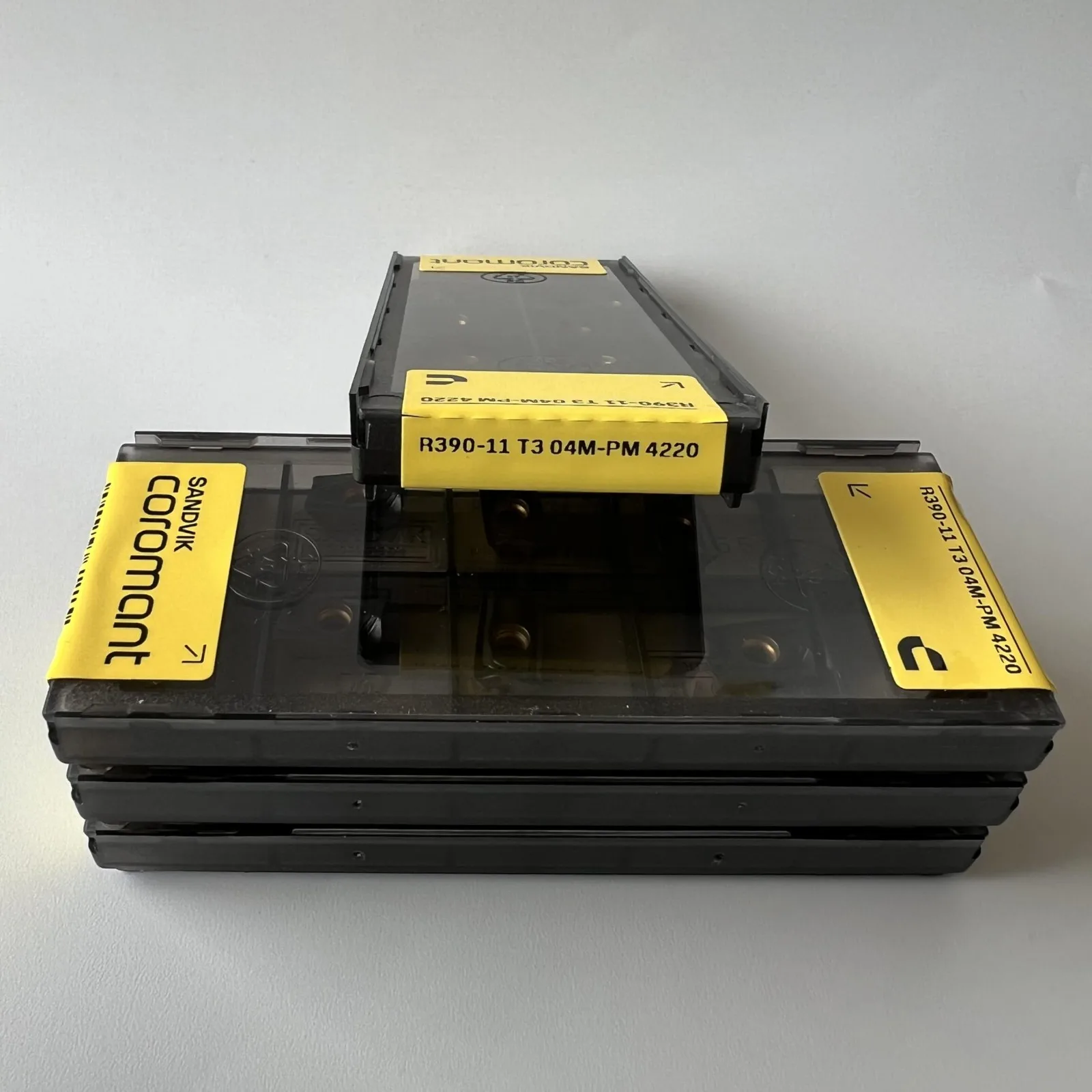 SANDVIK / R390-11T304M-PM 4220 / Original schwedische Hartlegierungsklinge 10 Stk