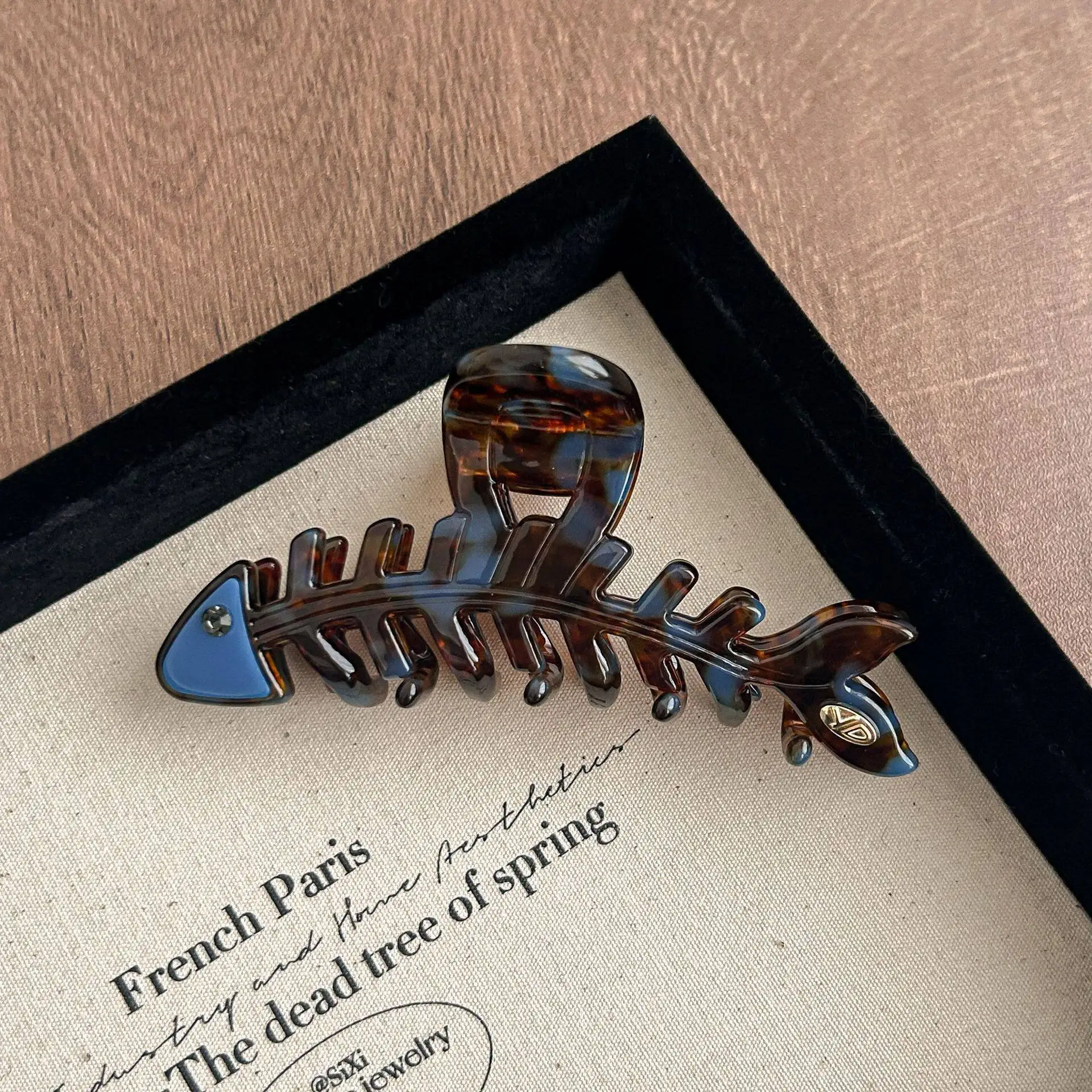 1 Stück Modische große Haarspange aus Acetat im Fischgräten-Design für Damen, französisches Design, niedliche Haifischklammer für den Hinterkopf, Haaraccessoire – Detail 9