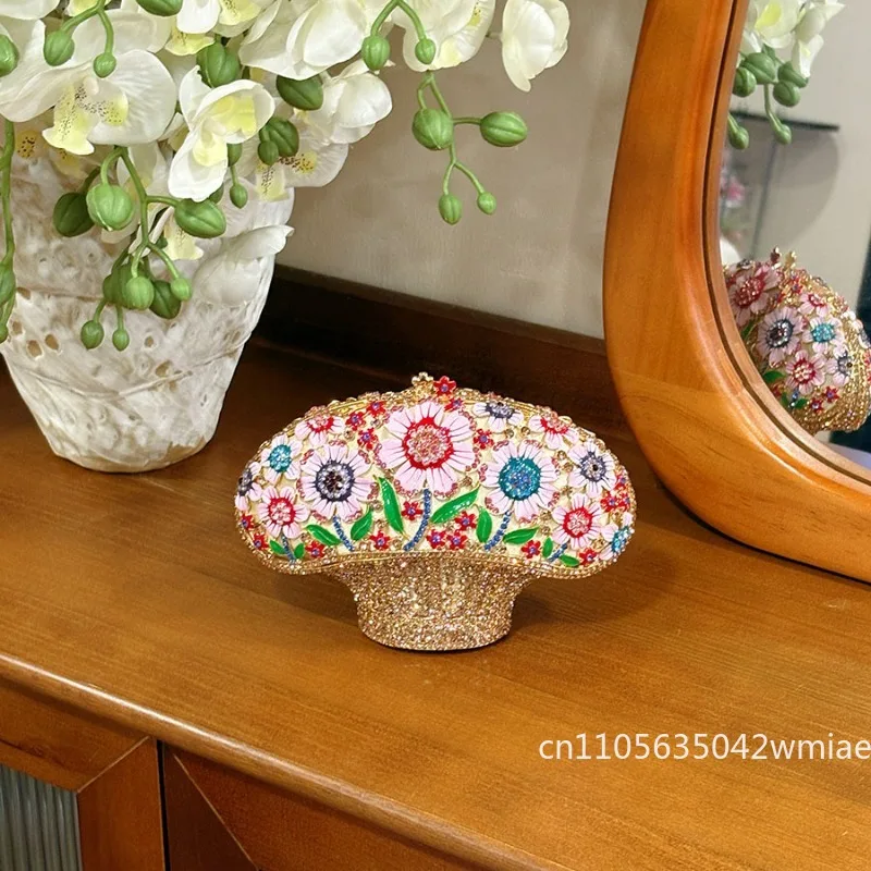 2026 Heavy Industry Enamel Handbag Fashion High Quality Diamond Mushroom Shaped Women's Bag Exquisite Retro Romantic Banquet Bag