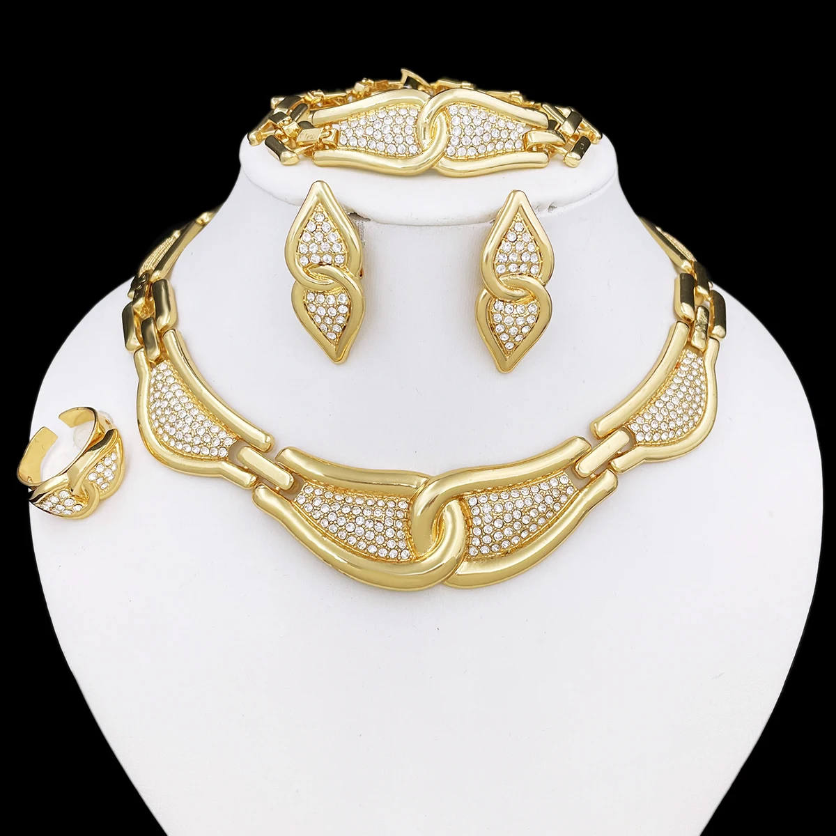 Classic Design Jewelry Gold Plated Necklace Set Earrings Bracelet And Ring Full Jewelry Set High Quality Nigeria Trending